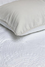 Laden Sie das Bild in den Galerie-Viewer, Dodo Pavone Bettwäsche Set 135x200 von MOOOI