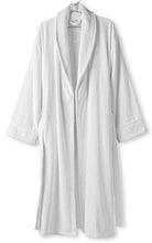 Laden Sie das Bild in den Galerie-Viewer, Bademantel Velours Devilla Weiß