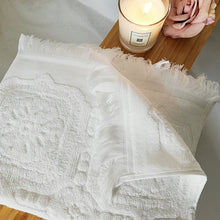Laden Sie das Bild in den Galerie-Viewer, Hantücher Badetücher duschtücher Fransen Jacquard