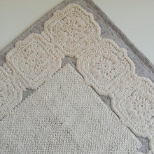 Laden Sie das Bild in den Galerie-Viewer, Devilla Badvorleger Jacquard 50x70cm