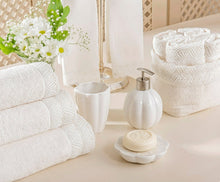 Laden Sie das Bild in den Galerie-Viewer, Frottierprogramm SPITZE creme