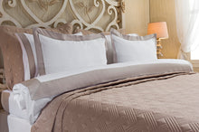Laden Sie das Bild in den Galerie-Viewer, 3-teilig Bettwäsche Set MODERN 135x200 beige Stehsaum u. gesticktem Zierstreifen