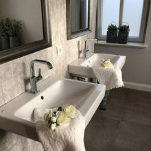 Laden Sie das Bild in den Galerie-Viewer, Devilla Frottierprogramm Handtücher weiß mit Fransen