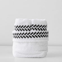 Laden Sie das Bild in den Galerie-Viewer, Gästehandtücher 4er-Set bestickt