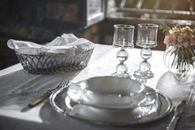 Laden Sie das Bild in den Galerie-Viewer, Stoffserviette für Brotkorb edel mit Spitze