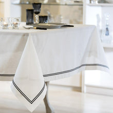Laden Sie das Bild in den Galerie-Viewer, Tischdecke-Tischwäsche-180x280-Baumwolle-modern-bestickt