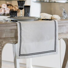 Laden Sie das Bild in den Galerie-Viewer, Tischläufer- bestickt- 50x180cm- schwarz/weiß- Baumwolle