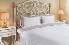 Laden Sie das Bild in den Galerie-Viewer, 3-teilig Bettwäsche Set MODERN 135x200 beige Stehsaum u. gesticktem Zierstreifen