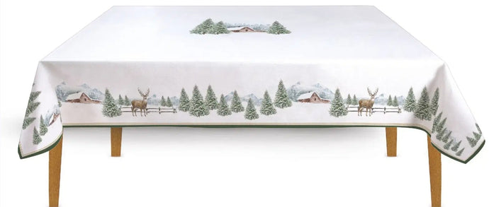 Tischdecke 145x180 mit winterlichem Motiv, Winterwald mit Hütte, Schnee, Hirschen.